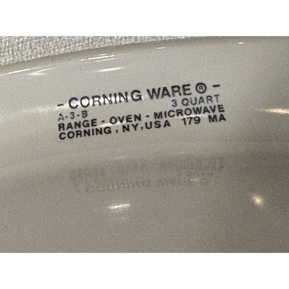 Vintage Corning Ware Blue Cornflower 3 qt Casserole with Lid Excellent Cond - Picture 5 of 13